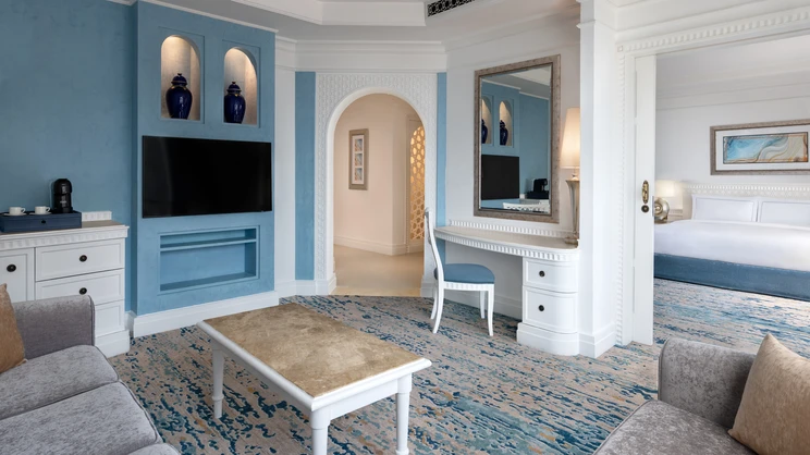 Al Habtoor Grand Resort, Autograph Collection